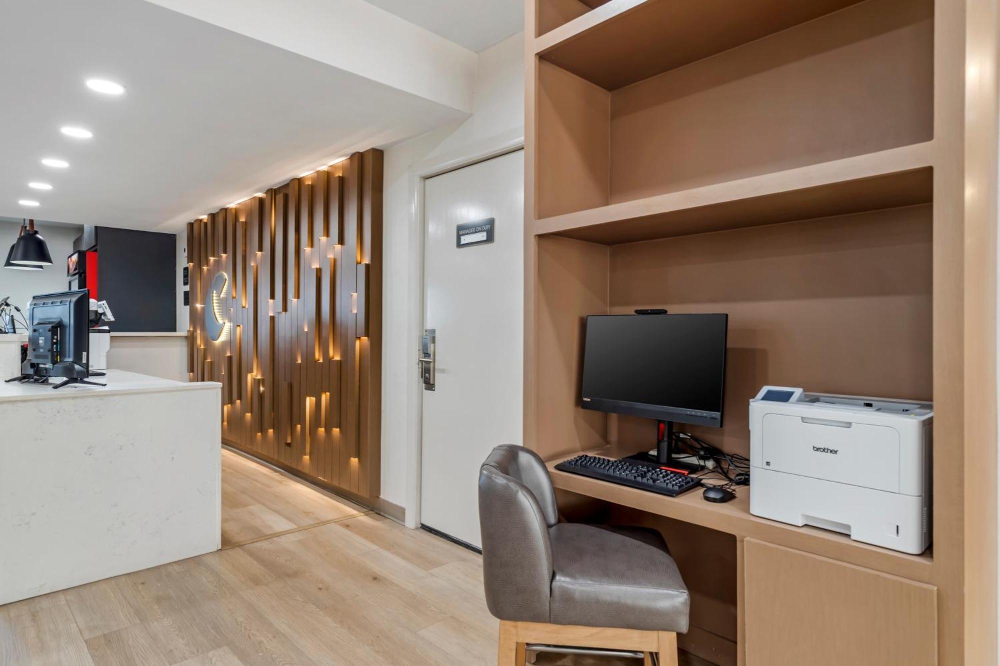 Comfort Suites 러레이도 외부 사진